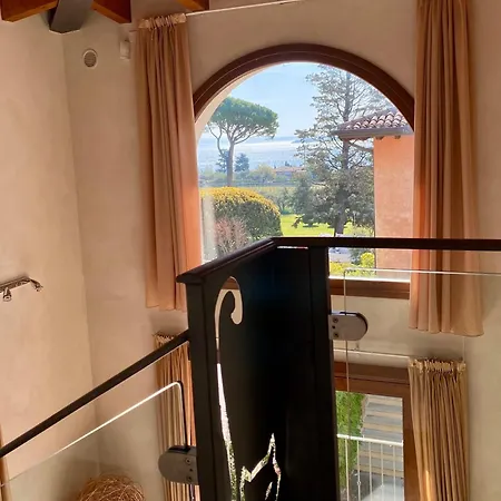 Mit Privatem Garten Und Schoener Aussicht Moniga del Garda